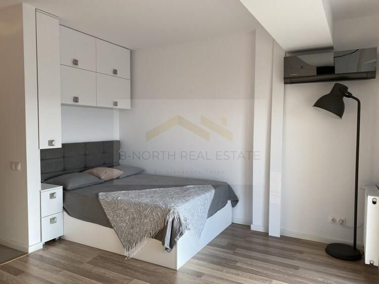 Studio modern, vedere la parc, parcare subterana inclusa.